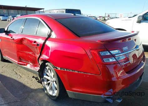 2013 Ford Taurus Limited z USA, uszkodzony, nr VIN 1FAHP2F95DG180983